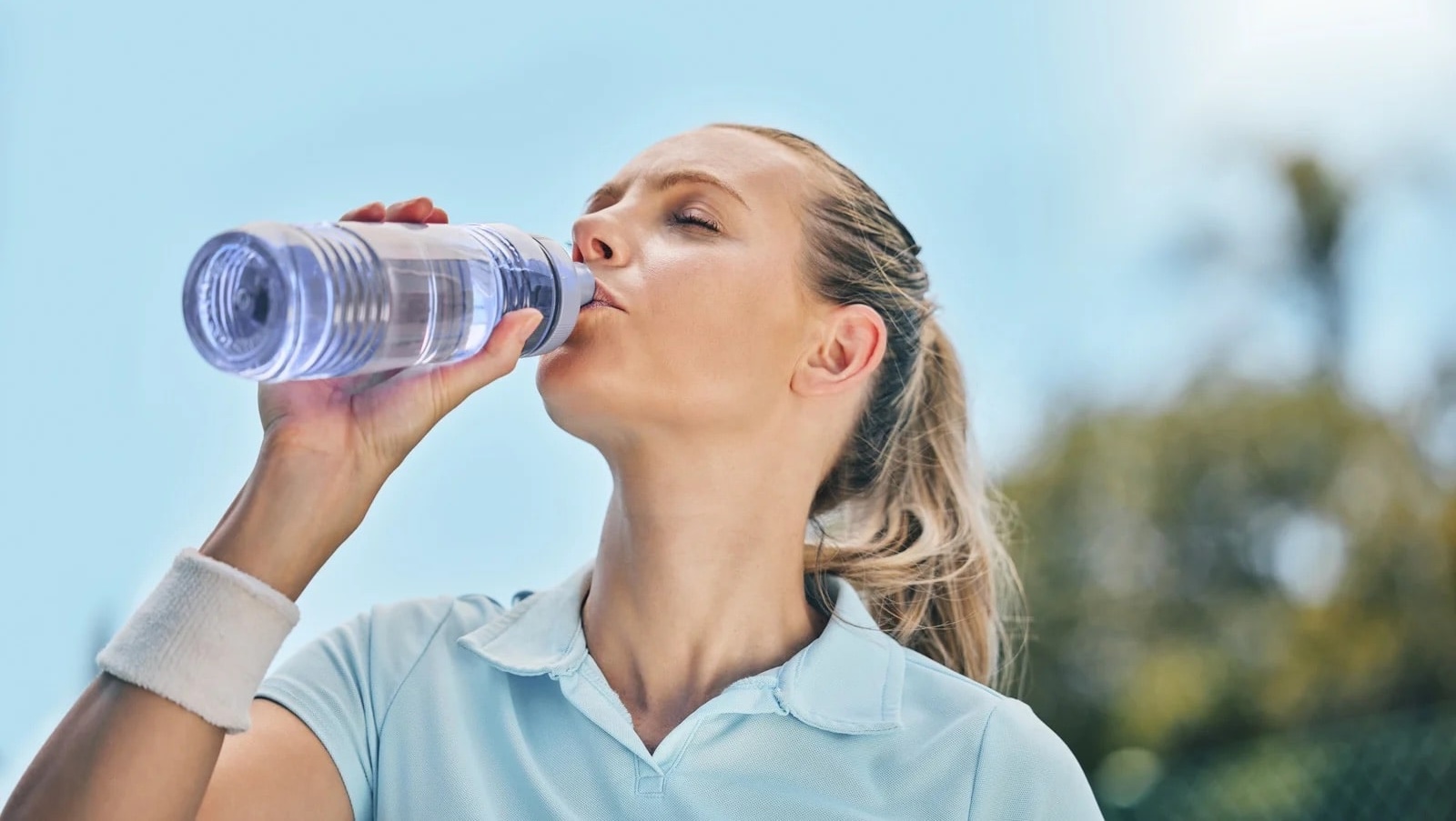 5 Smart Ways to Stay Hydrated in the Heat